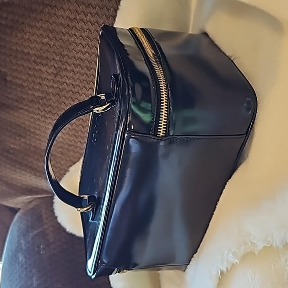 Gucci Toiletry Case - Picture 4 of 8